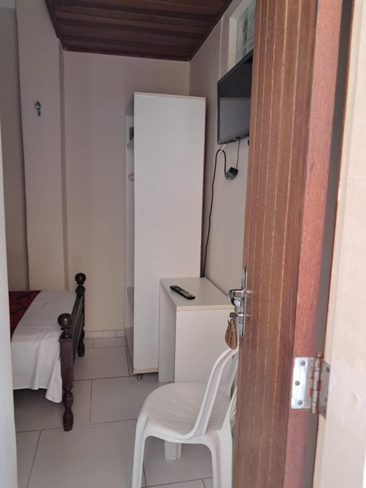 Quarto Individual com Ventilador